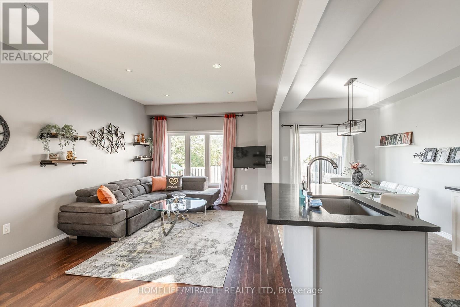 51 Palacebeach Trail, Hamilton, Ontario  L8E 0B9 - Photo 15 - X12234954