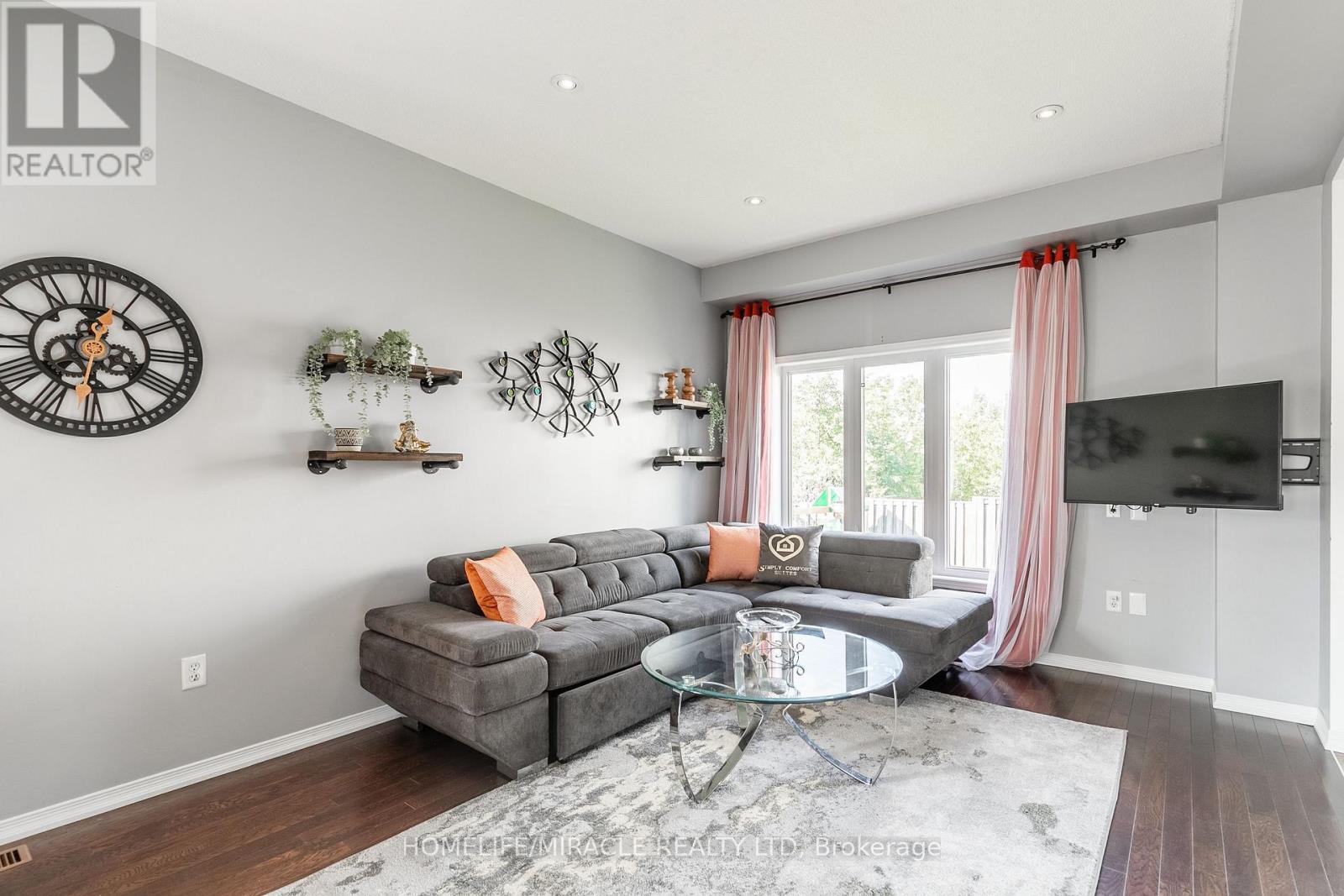 51 Palacebeach Trail, Hamilton, Ontario  L8E 0B9 - Photo 21 - X12234954