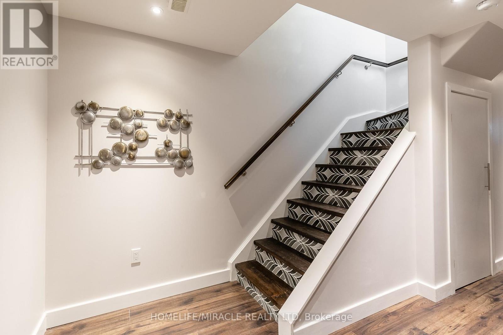 51 Palacebeach Trail, Hamilton, Ontario  L8E 0B9 - Photo 43 - X12234954