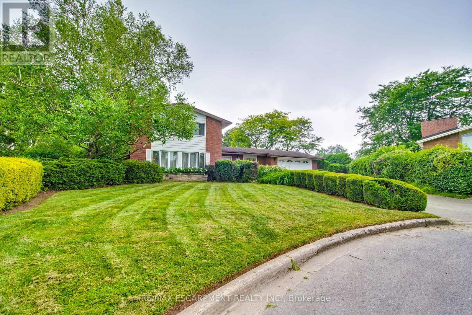 Property at 3546 ETON CRESCENT image 3