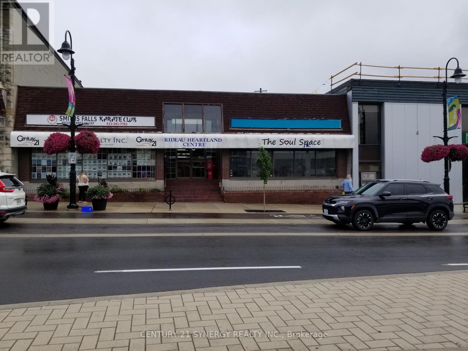 118 - 23 Beckwith Street N, Smiths Falls, Ontario  K7A 2B2 - Photo 2 - X12234815