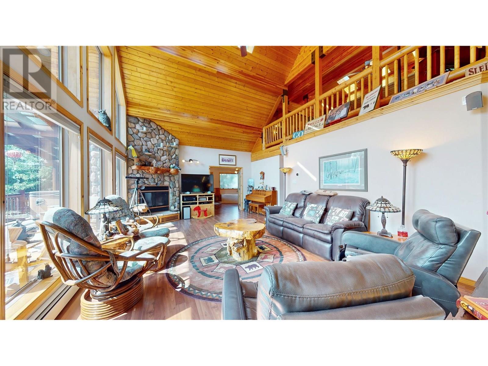 1528 Tie Lake Loop Road, Jaffray, British Columbia  V0B 1T0 - Photo 12 - 10348494