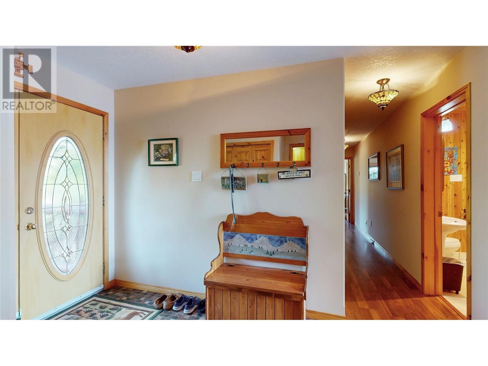 1528 Tie Lake Loop Road, Jaffray, British Columbia  V0B 1T0 - Photo 18 - 10348494