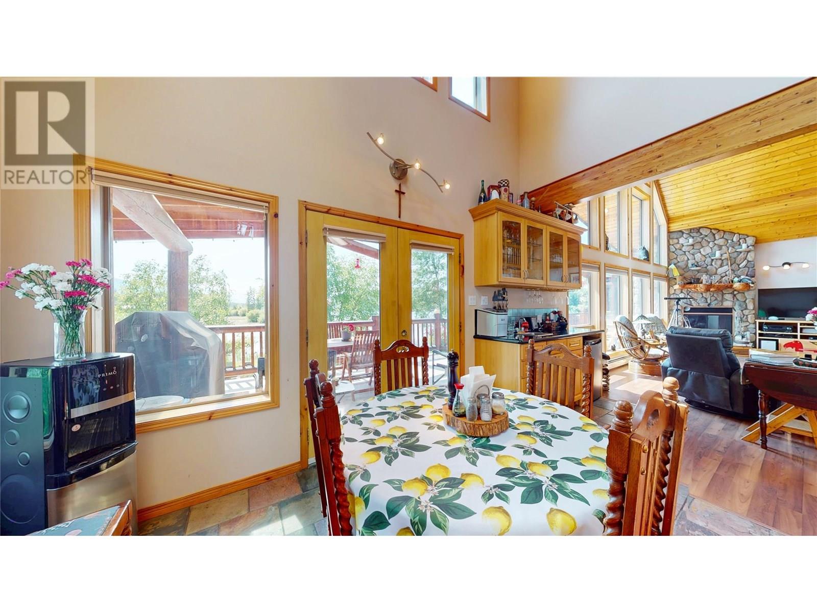 1528 Tie Lake Loop Road, Jaffray, British Columbia  V0B 1T0 - Photo 8 - 10348494