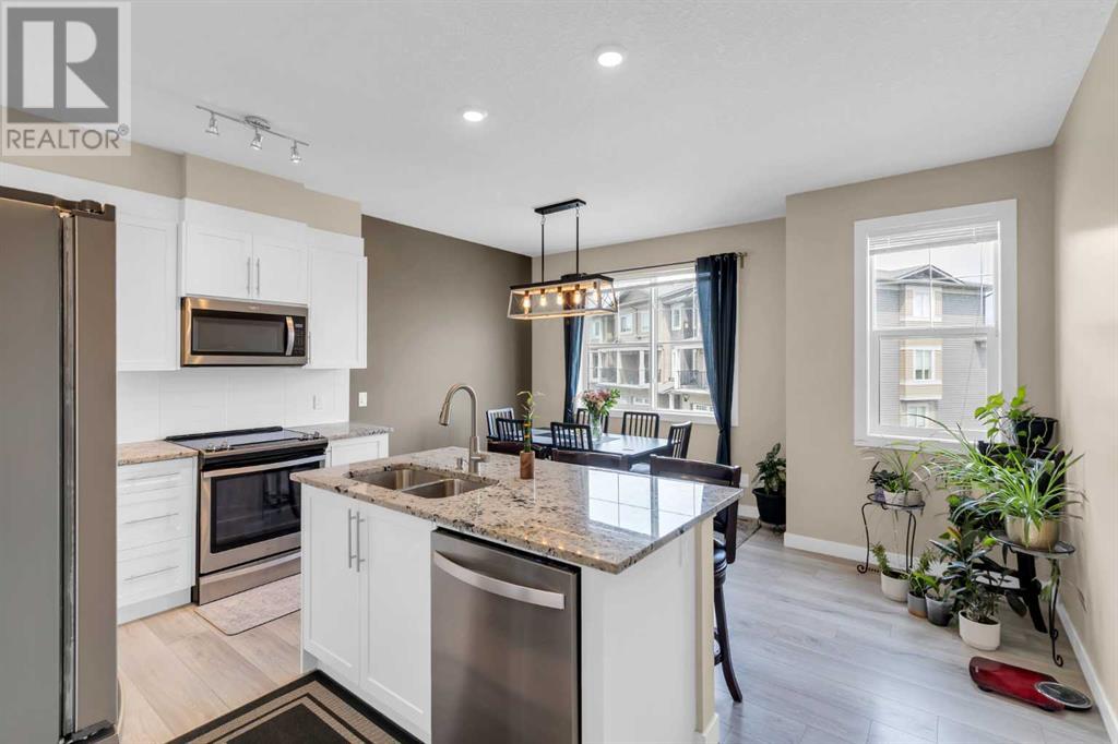 Property at 213 Sage Hill Grove NW image 5
