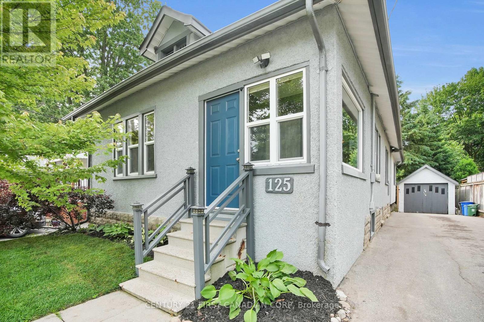 Property at 125 WESTON STREET image 3