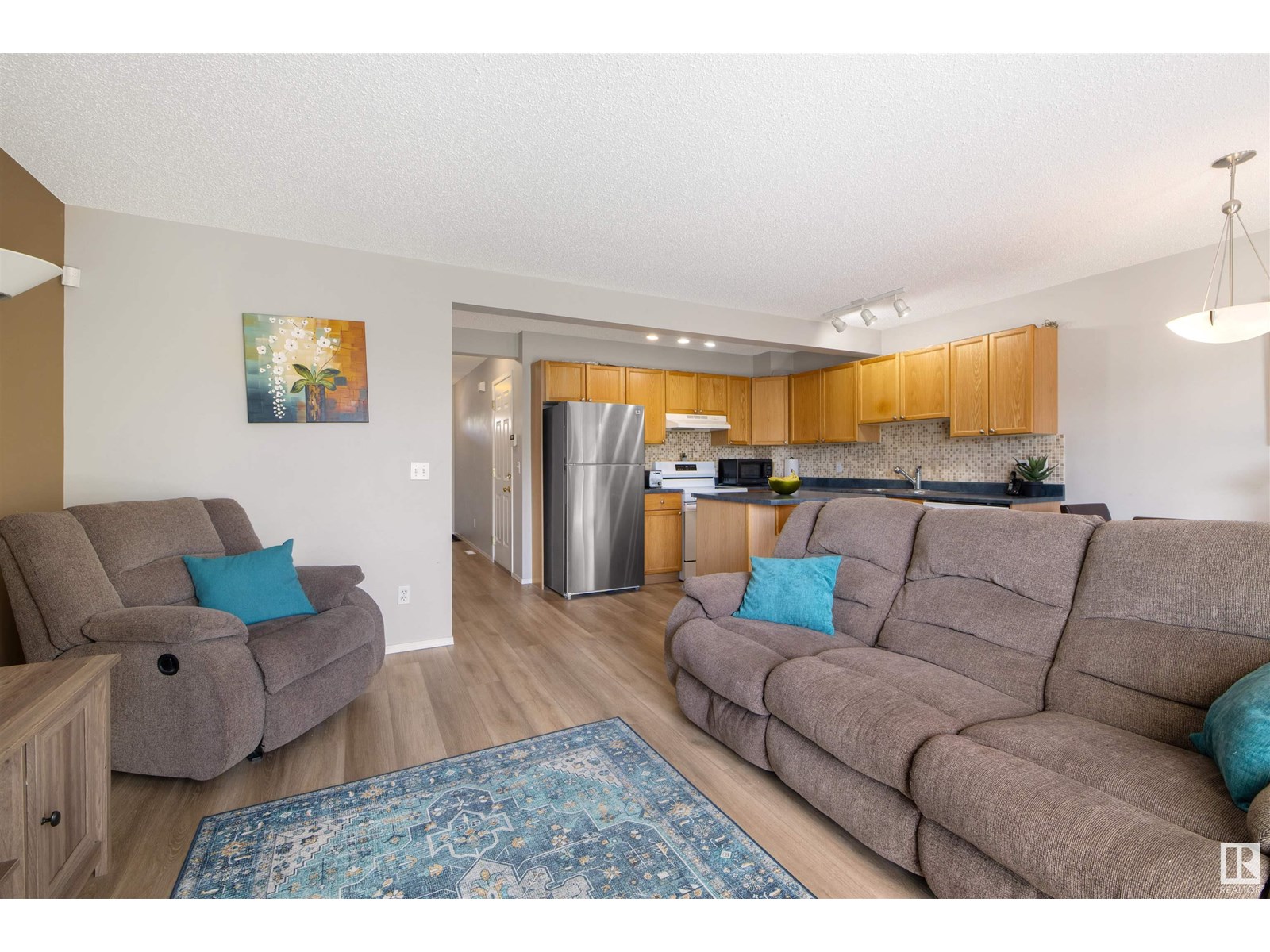 Property at 13077 162A AV NW image 4