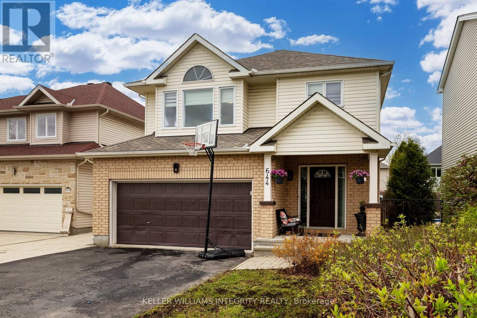 Property at 644 DEVONWOOD CIRCLE image 2