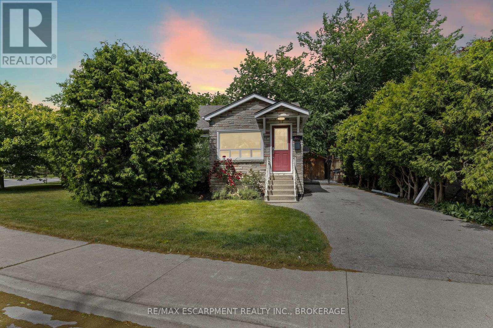 Property at 617 CLARK AVENUE image 1