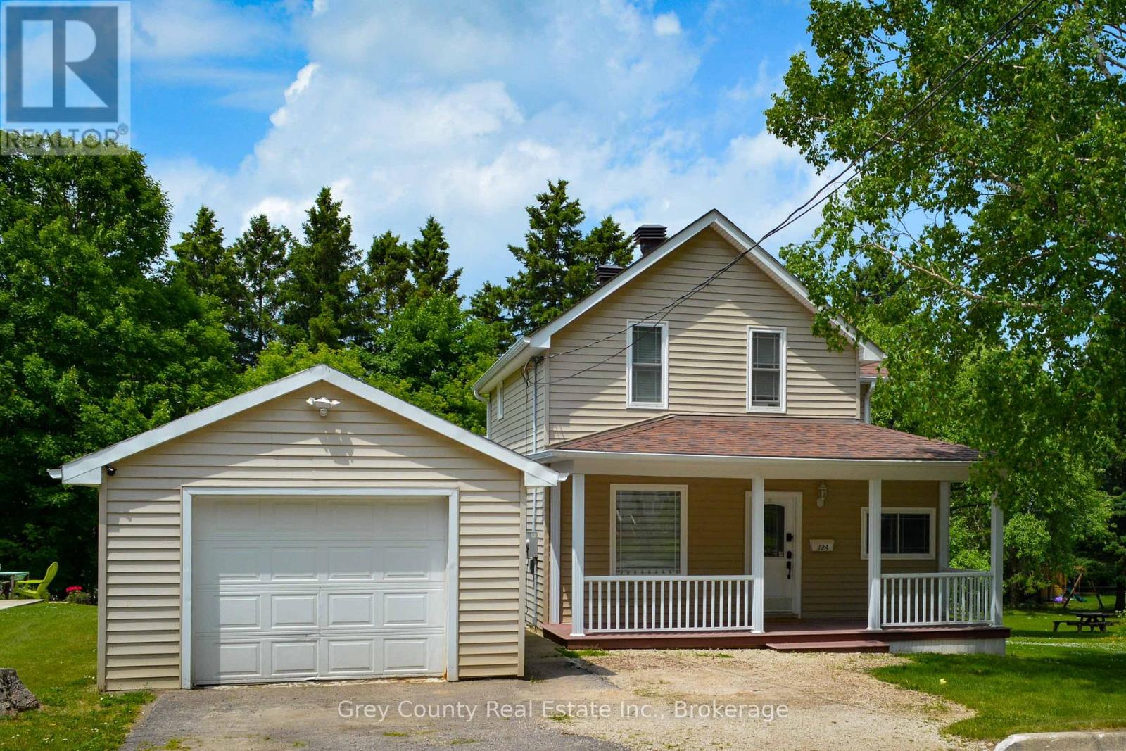 124 Lorne Street, Grey Highlands, Ontario  N0C 1H0 - Photo 1 - X12235192