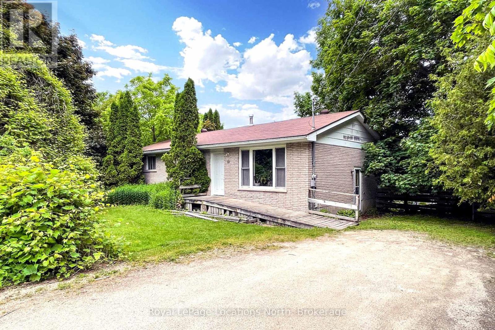 Property at 10 MARSHALL STREET E image 1