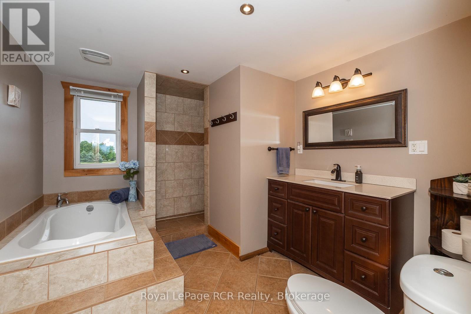 406428 Grey Rd 4, Grey Highlands, Ontario  N0C 1E0 - Photo 10 - X12235286
