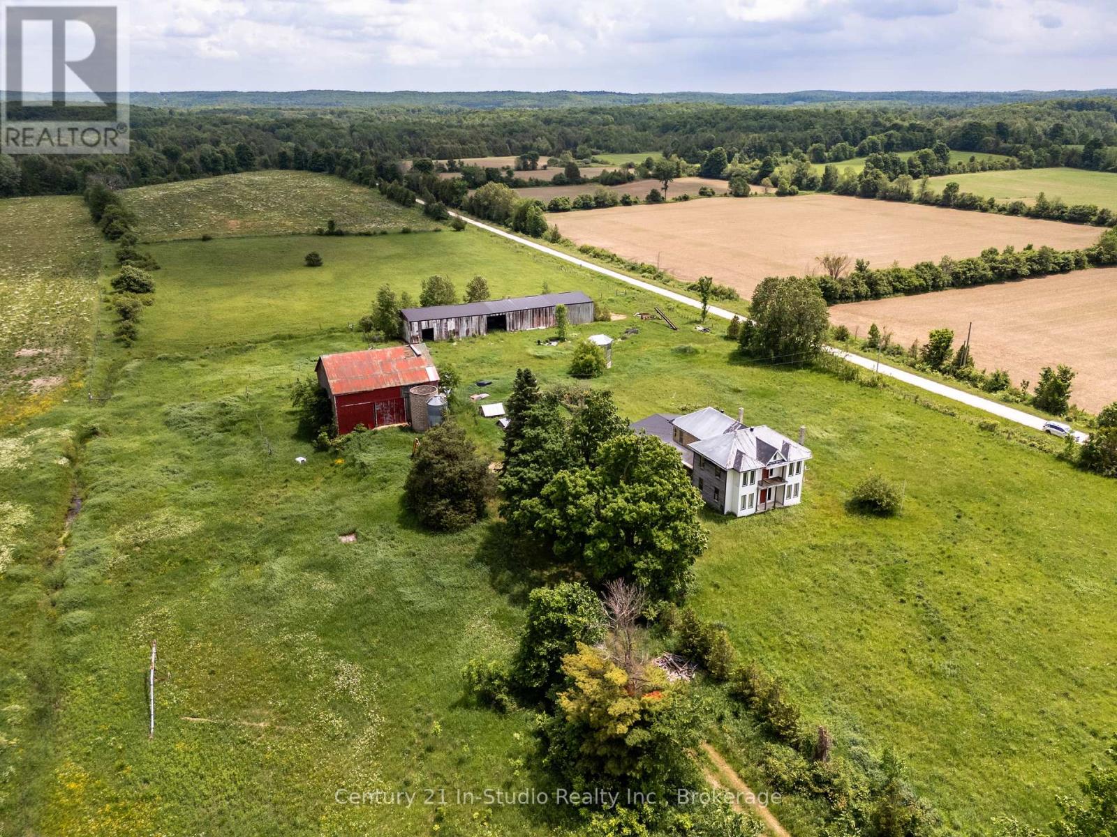135389 Concession 8 Road, Chatsworth, Ontario  N0H 1K0 - Photo 23 - X12235333