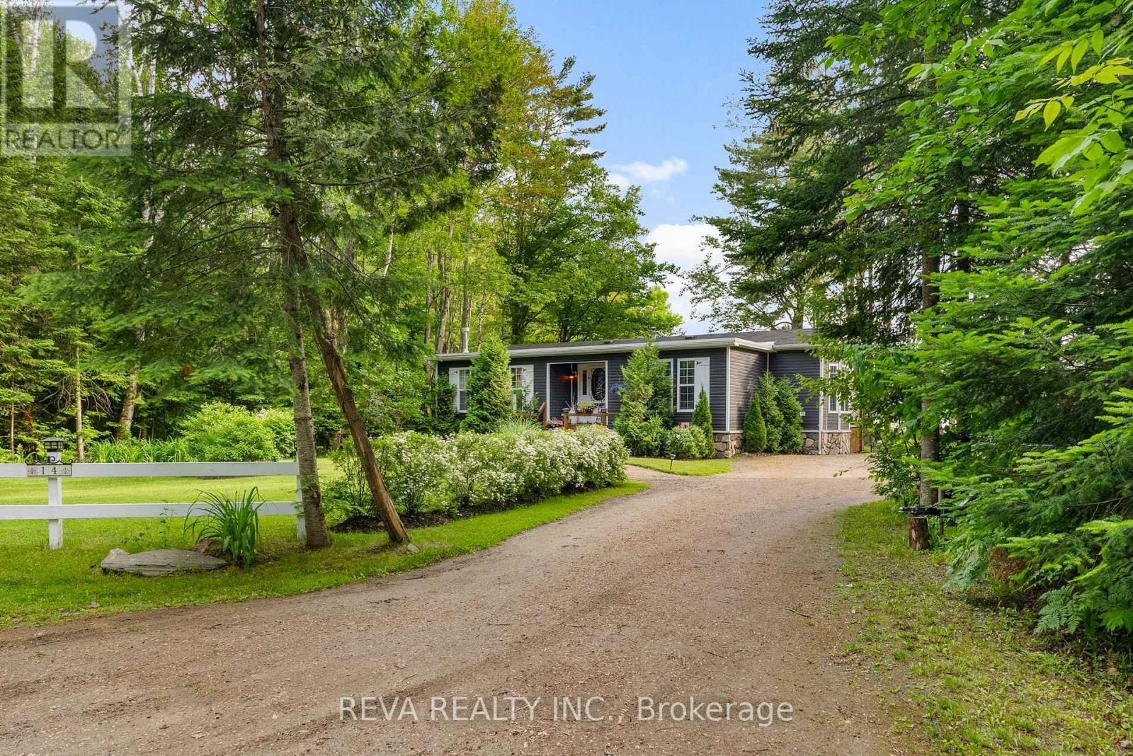 Property at 14 ROBINSON LANE image 2