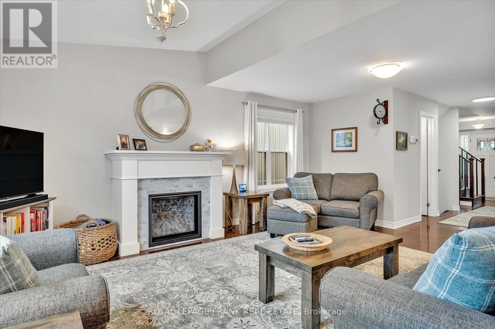 Property at 564 GRANGE WAY image 4