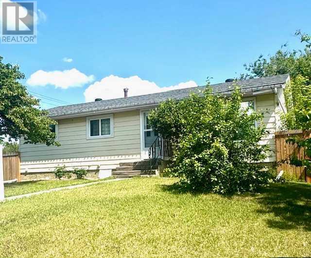 Property at 10425 96A Street image 3