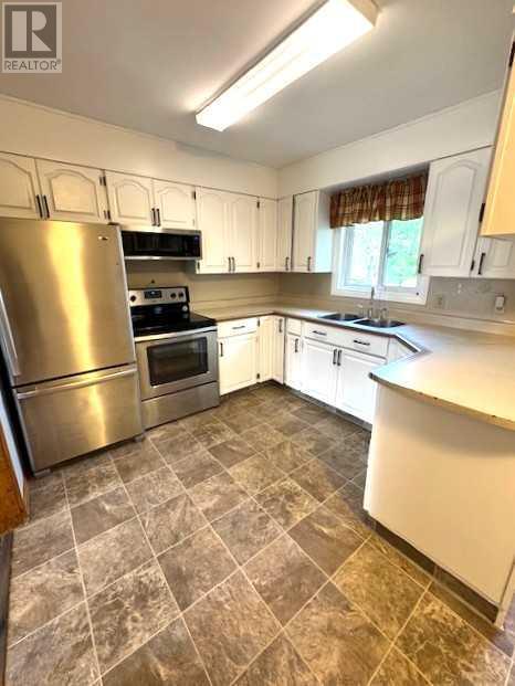Property at 10425 96A Street image 5