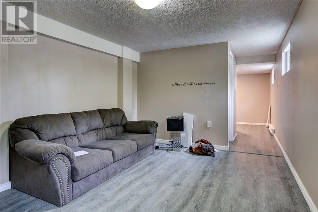 58 Cedar Street, Levack, Ontario  P3E 1A5 - Photo 10 - 2122902