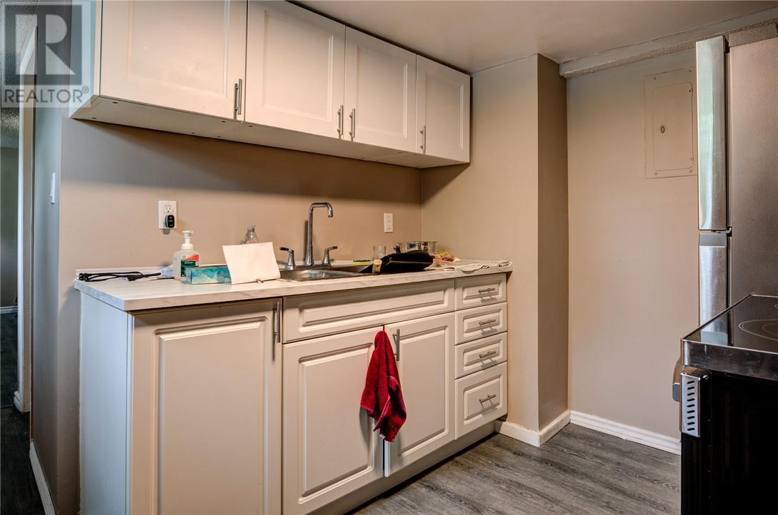 58 Cedar Street, Levack, Ontario  P3E 1A5 - Photo 12 - 2122902