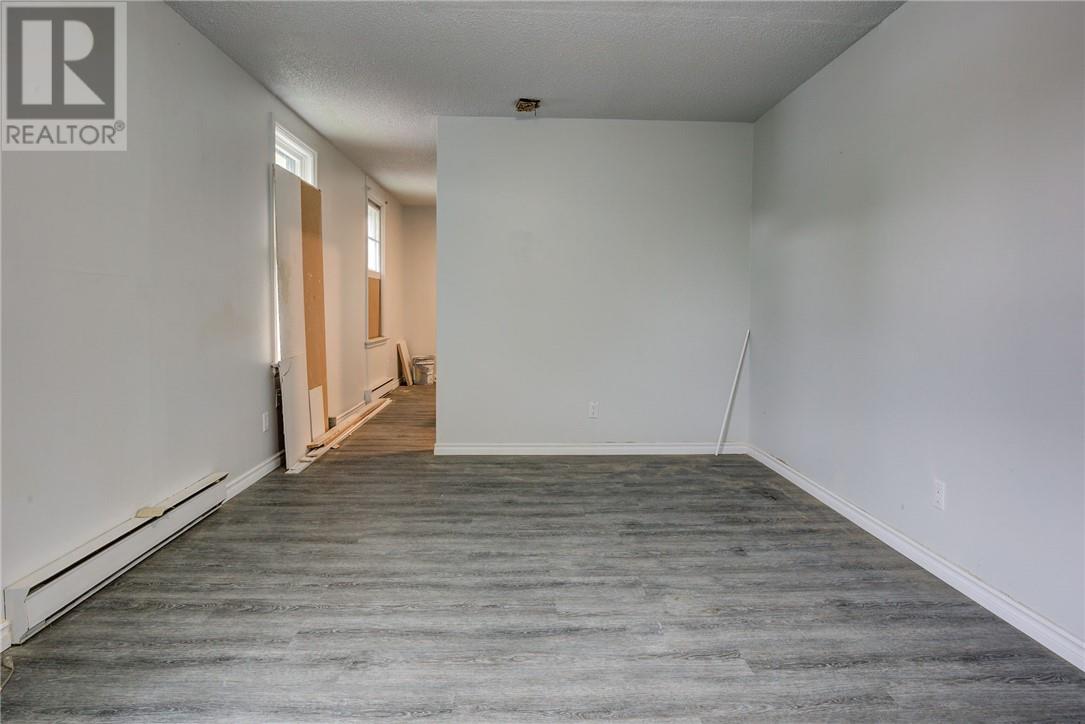 58 Cedar Street, Levack, Ontario  P3E 1A5 - Photo 7 - 2122902