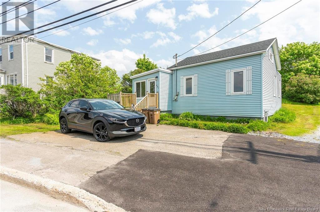 Property at 221 Westmorland Road image 2