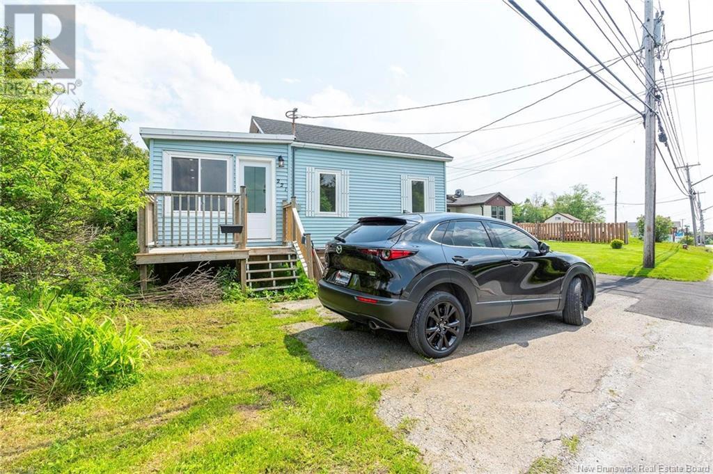 Property at 221 Westmorland Road image 3
