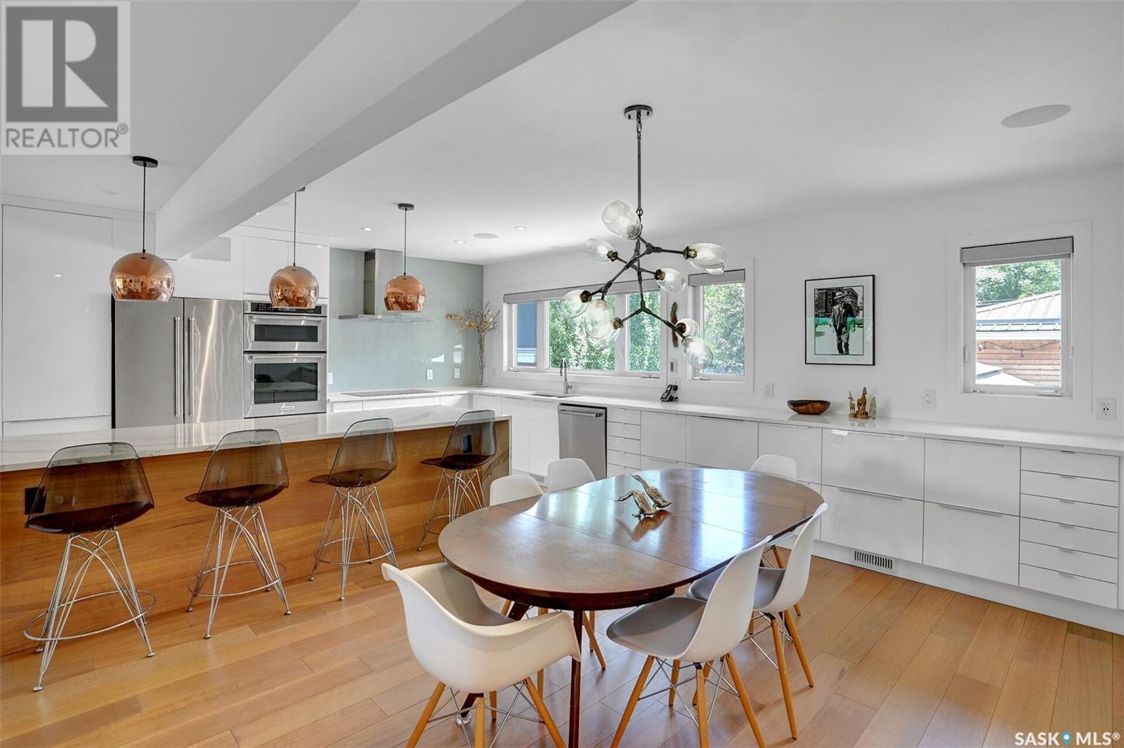 Property at 3333 Regina AVENUE image 3