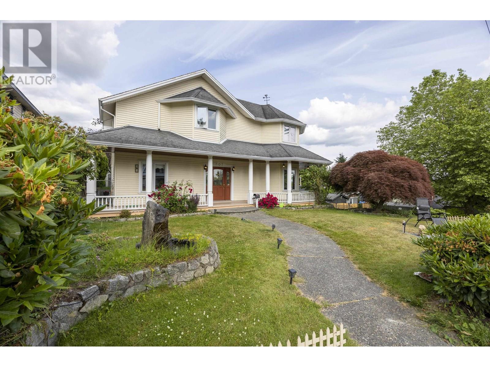 607 EIGHTEENTH STREET, New Westminster, British Columbia
