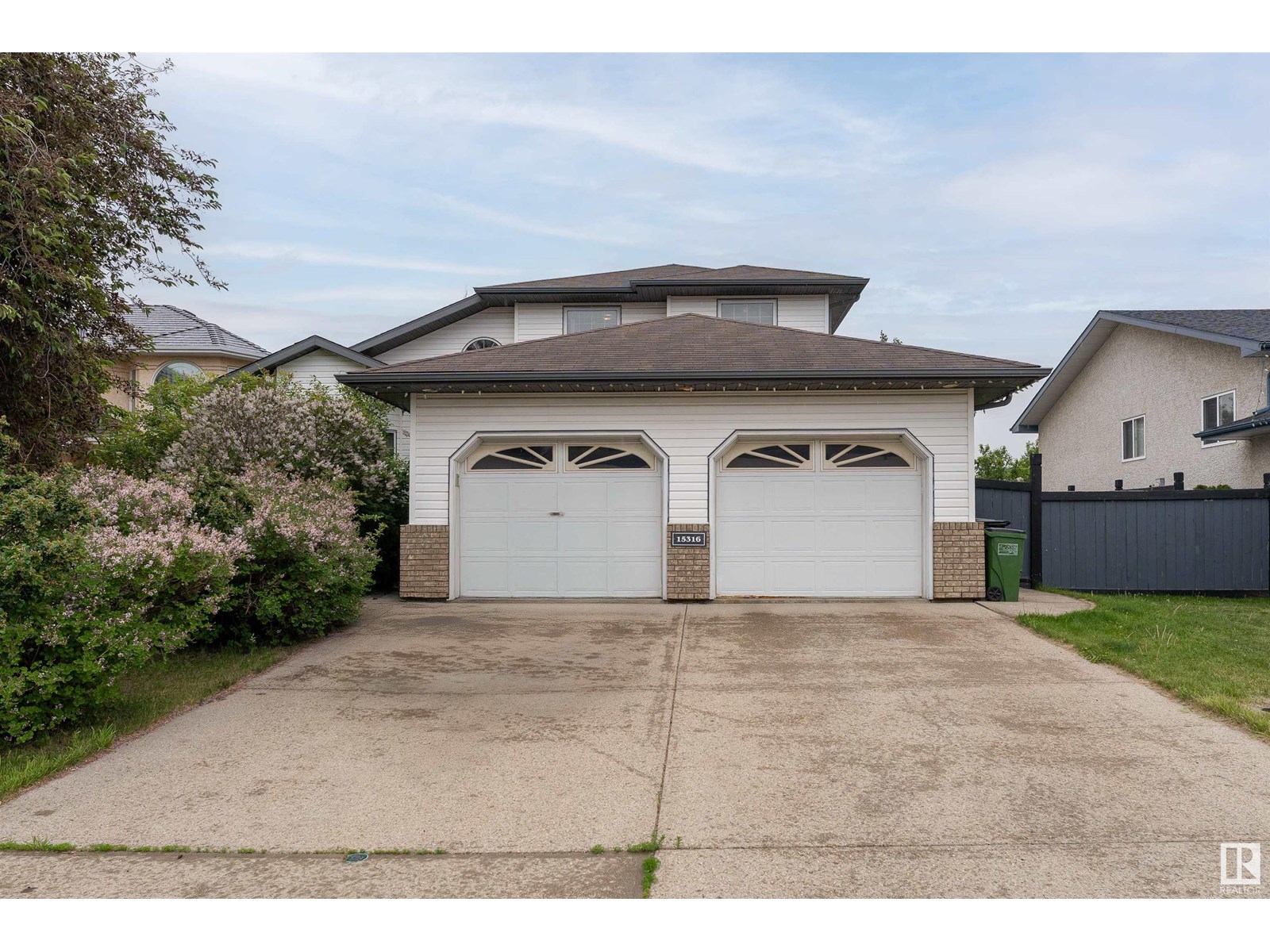 Property at 15316 59 ST NW image 2