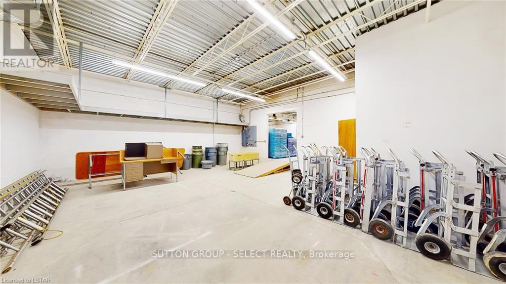 1024 Oxford Street E, London East (East C), Ontario  N5Y 3K9 - Photo 10 - X12235012