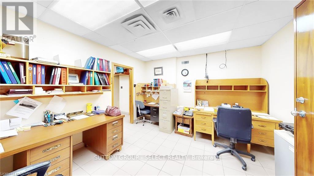 1024 Oxford Street E, London East (East C), Ontario  N5Y 3K9 - Photo 18 - X12235012