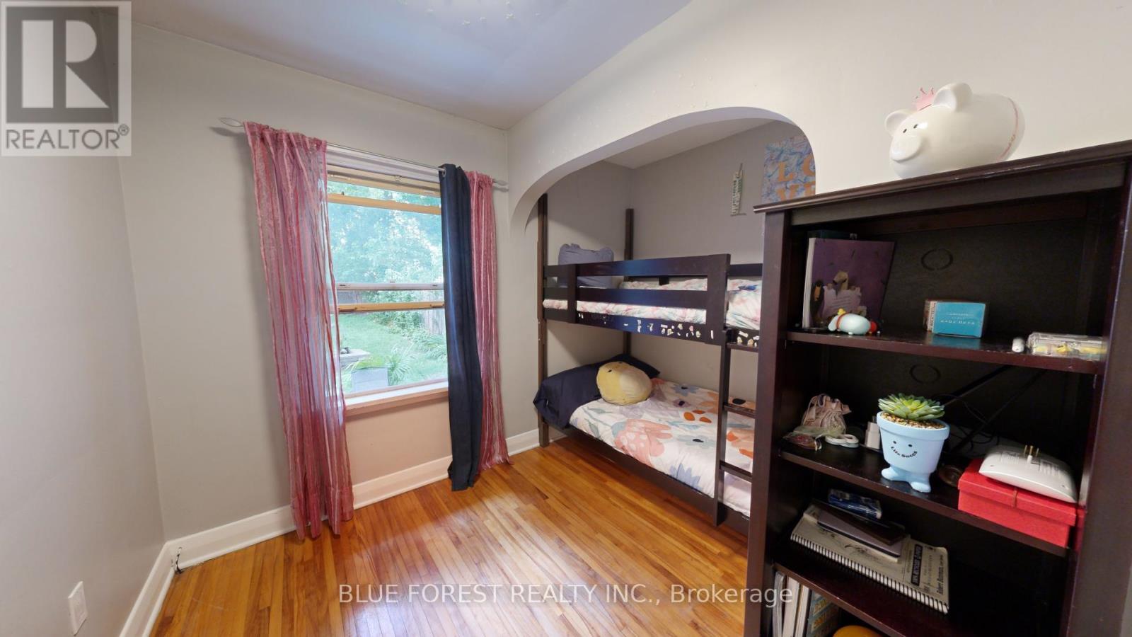 18 Connaught Avenue, London East, Ontario  N5Y 3A3 - Photo 12 - X12235367