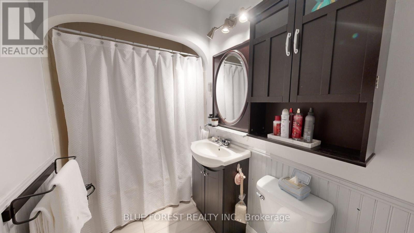 18 Connaught Avenue, London East, Ontario  N5Y 3A3 - Photo 21 - X12235367