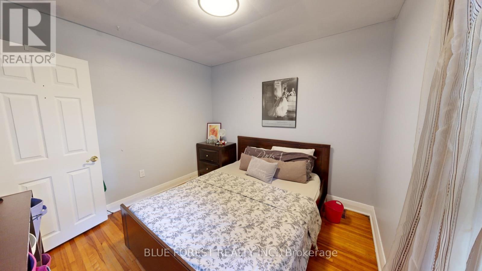 18 Connaught Avenue, London East, Ontario  N5Y 3A3 - Photo 22 - X12235367