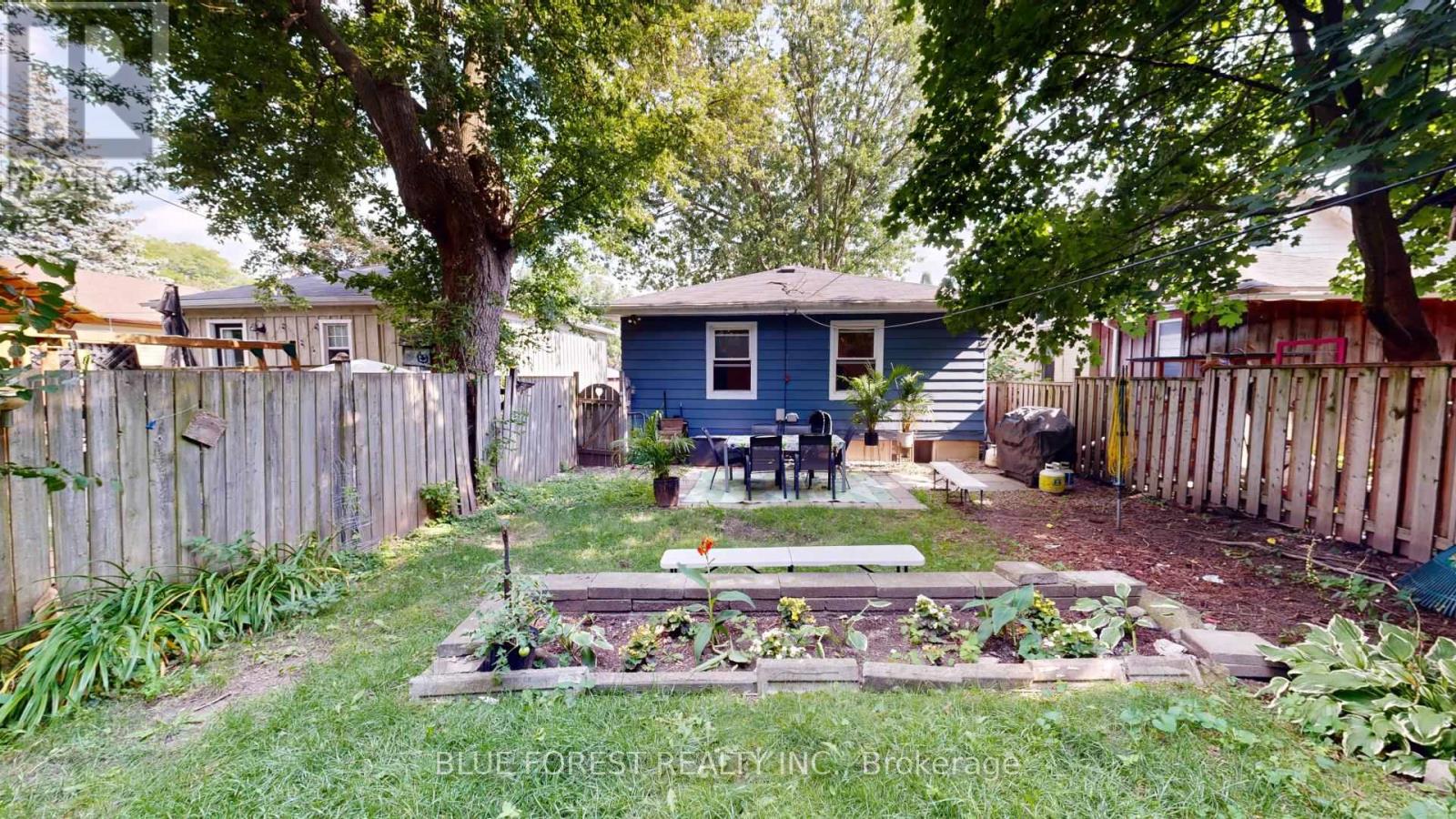 18 Connaught Avenue, London East, Ontario  N5Y 3A3 - Photo 24 - X12235367