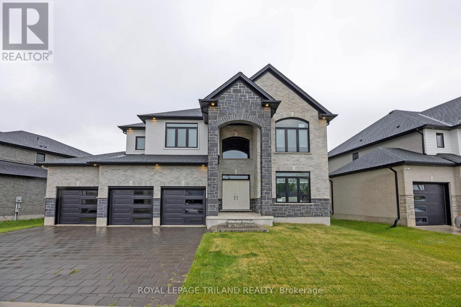 Property at 4114 CAMPBELL STREET N image 1