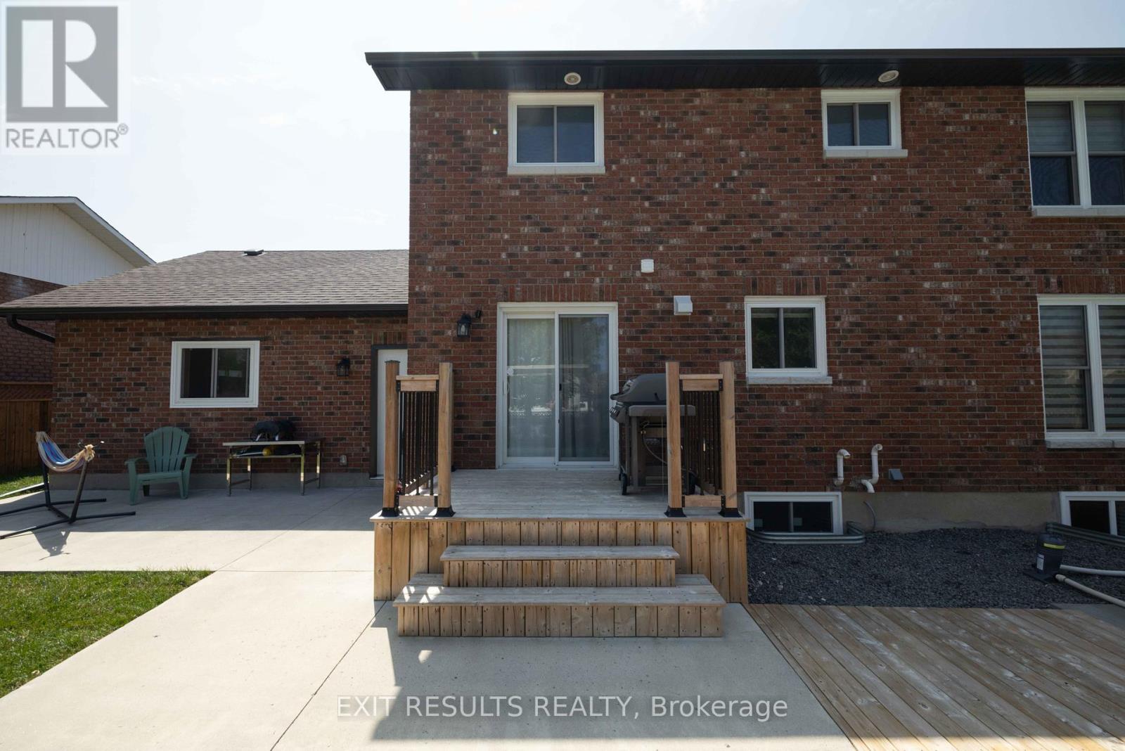 Property at 47 LAPOINTE BOULEVARD image 5