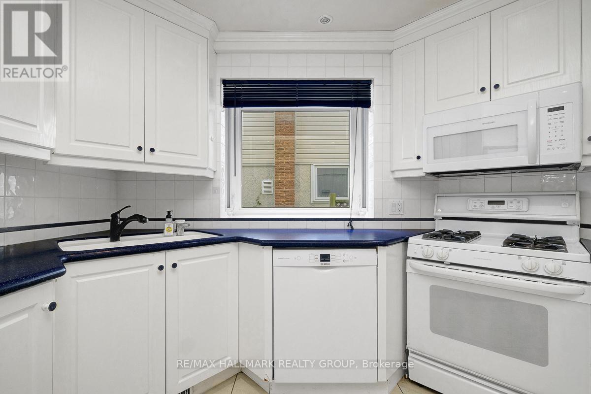 2149 Hubbard Crescent, Ottawa, Ontario  K1J 6L3 - Photo 12 - X12235404