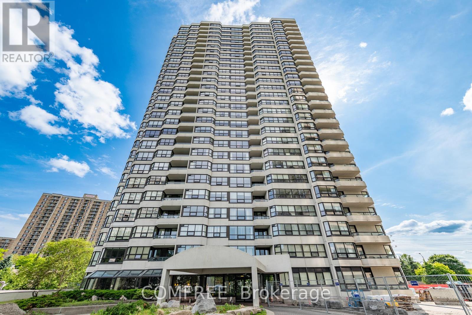 2303 - 1510 Riverside Drive, Ottawa, Ontario  K1G 4X5 - Photo 1 - X12235470