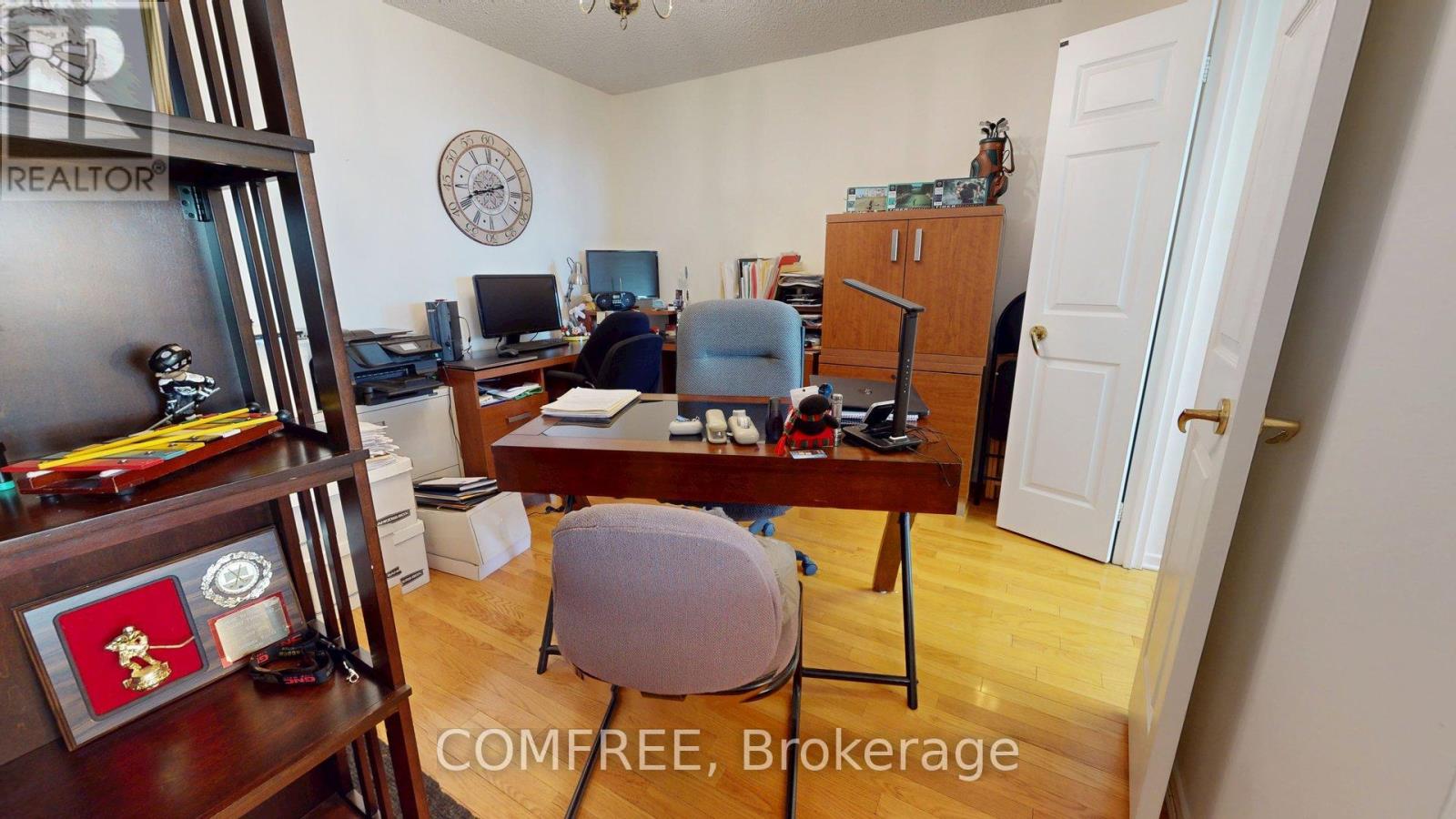 2303 - 1510 Riverside Drive, Ottawa, Ontario  K1G 4X5 - Photo 18 - X12235470
