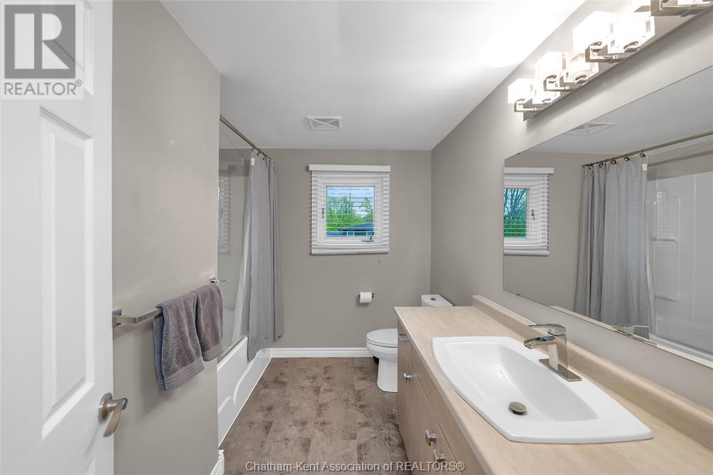 33 Sylvester Drive, Chatham, Ontario  N7M 2B7 - Photo 23 - 25015690