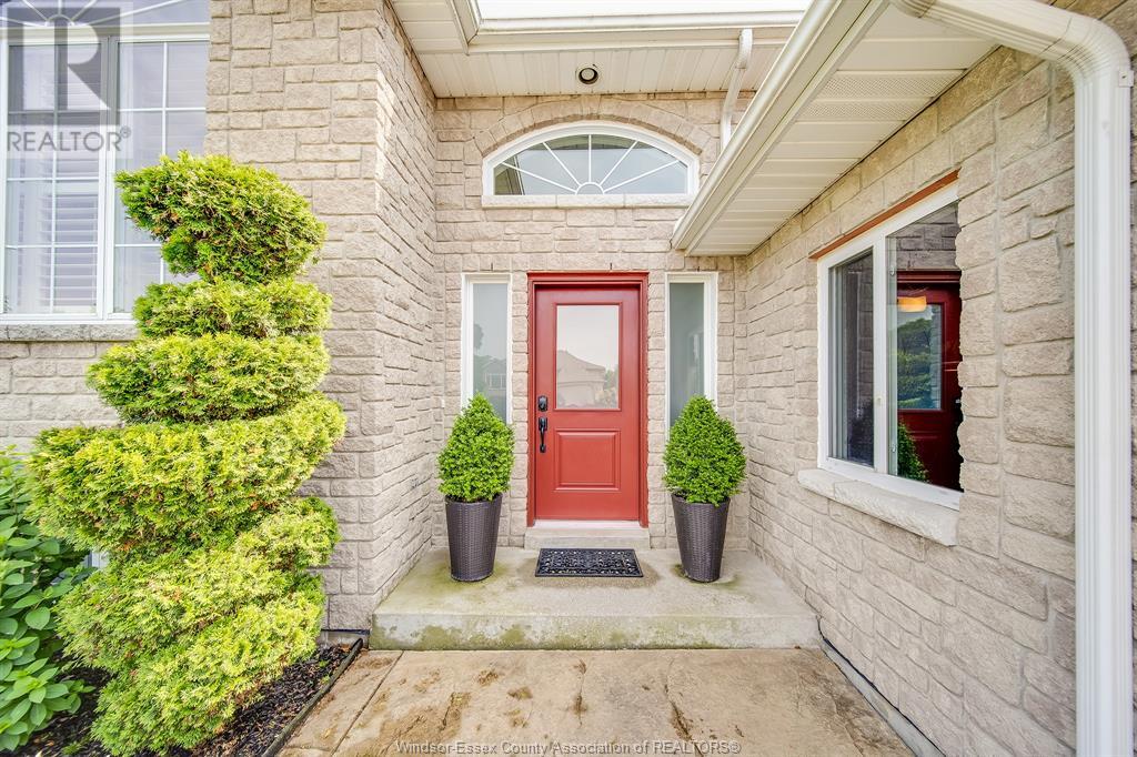 Property at 209 JAMES AVENUE image 4
