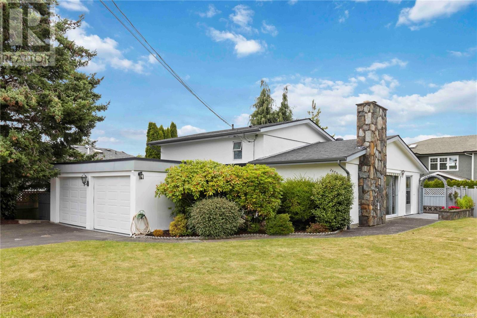 Property at 2400 Lovell Ave image 1