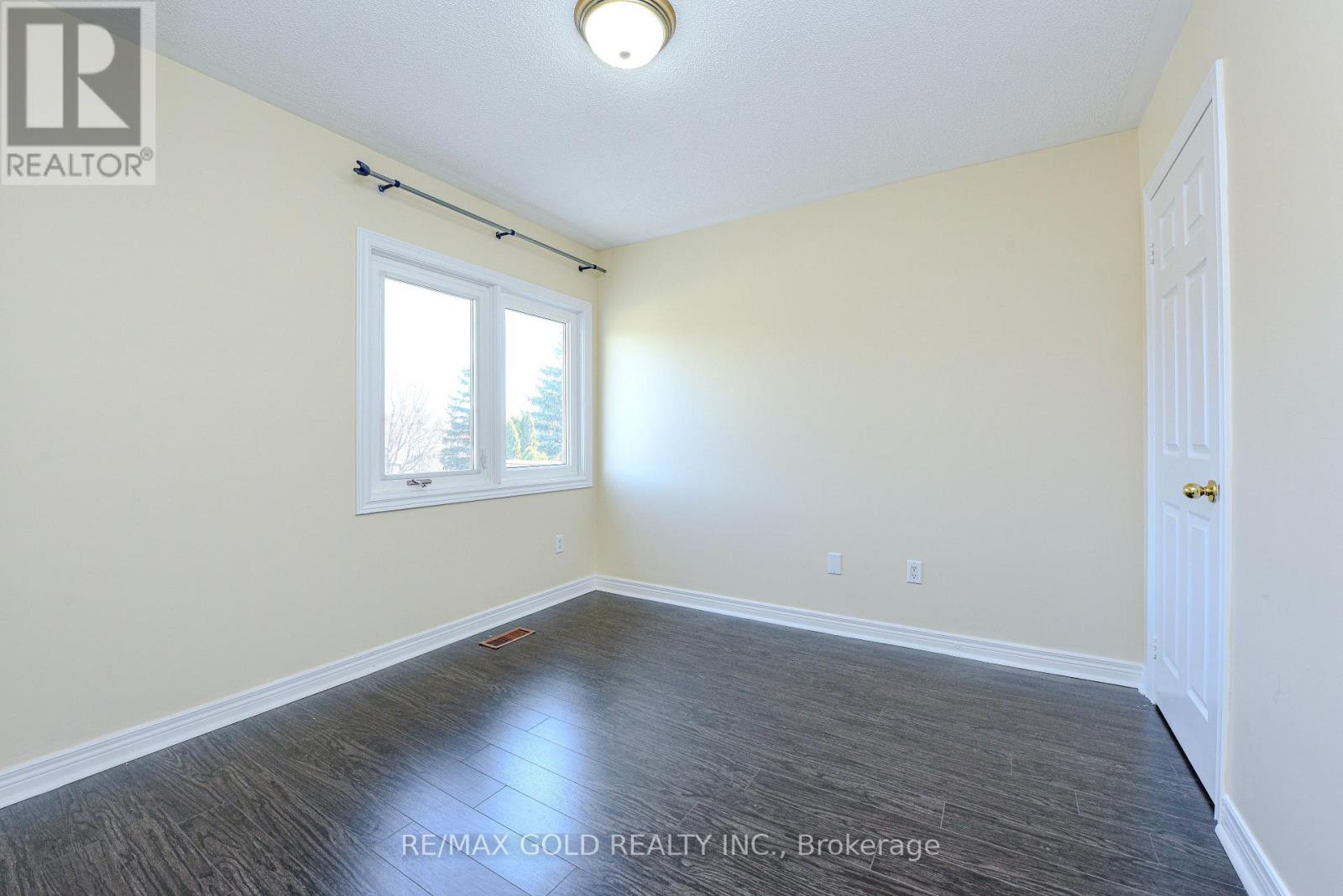 6828 Gracefield Drive, Mississauga, Ontario  L5N 6T6 - Photo 21 - W12196948