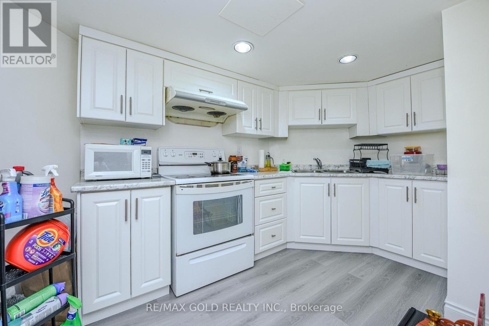 6828 Gracefield Drive, Mississauga, Ontario  L5N 6T6 - Photo 30 - W12196948