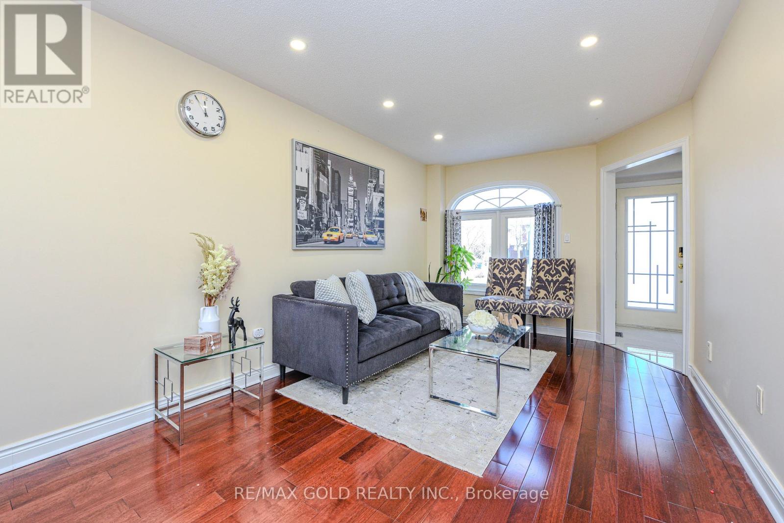 6828 Gracefield Drive, Mississauga (Lisgar), Ontario  L5N 6T6 - Photo 4 - W12196948