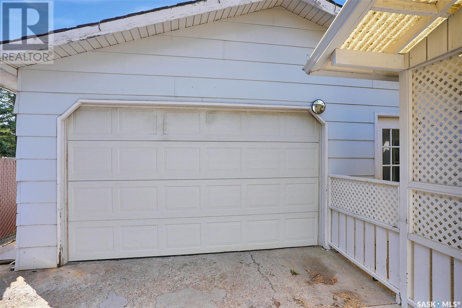 227 Rodenbush Drive, Regina, Saskatchewan  S4R 6X1 - Photo 30 - SK008682