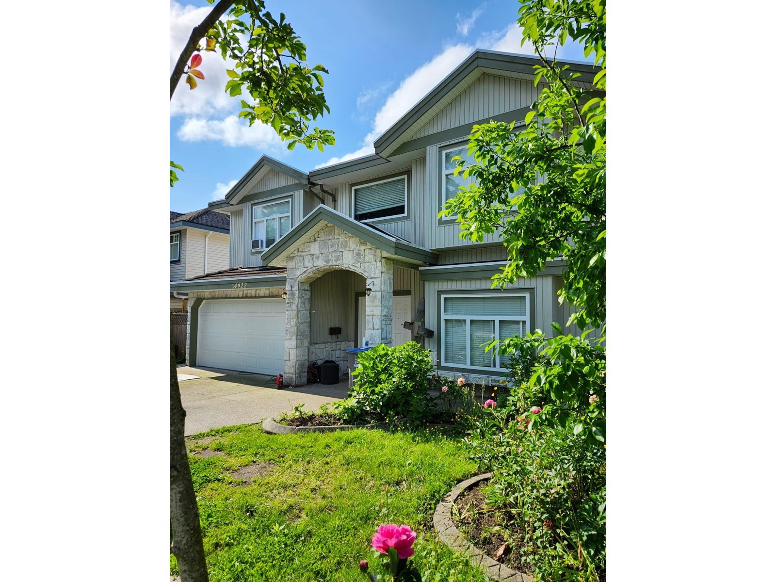 Property at 14922 102A AVENUE image 1