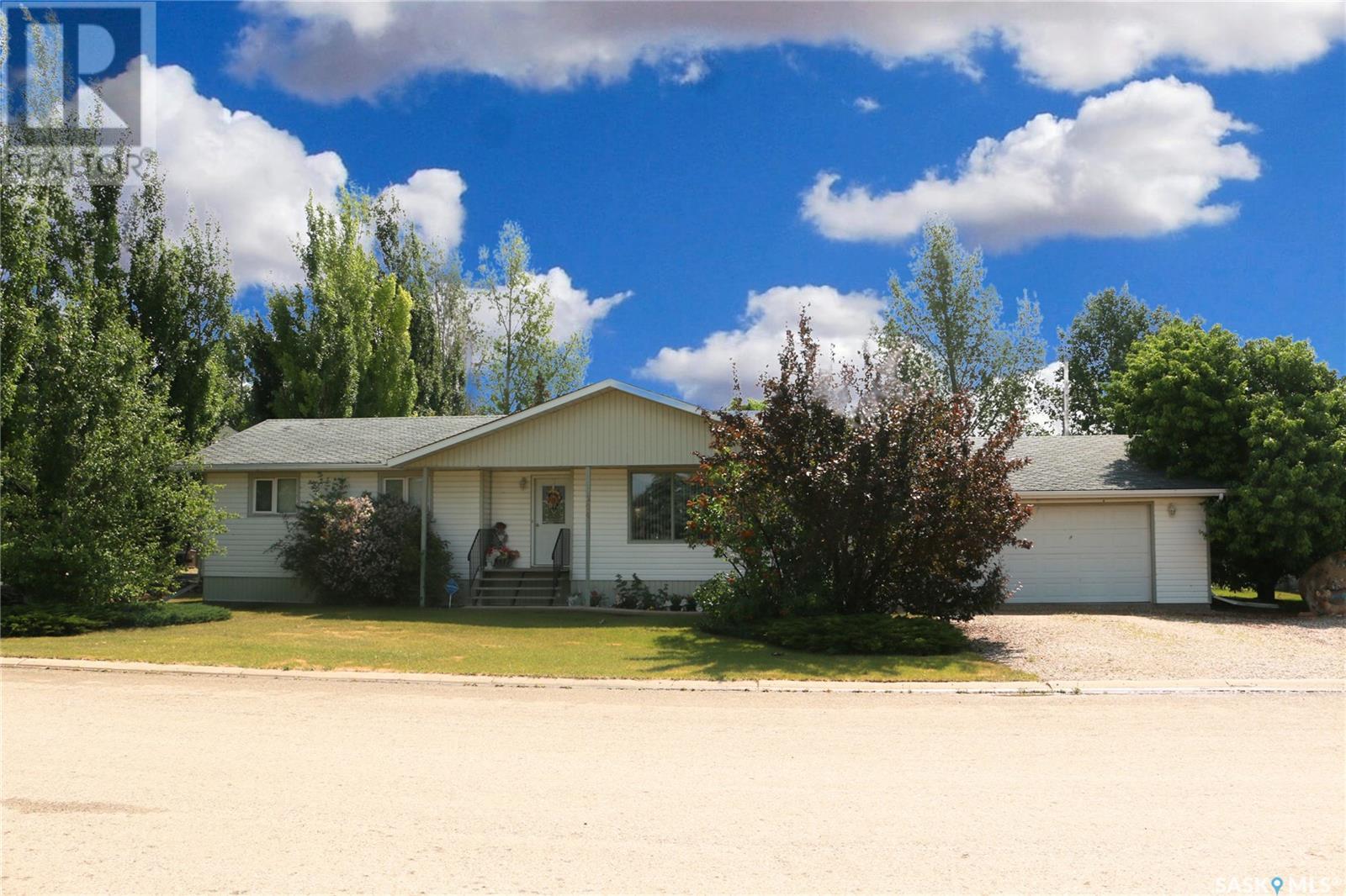 304 Rosher STREET, Colonsay, Saskatchewan