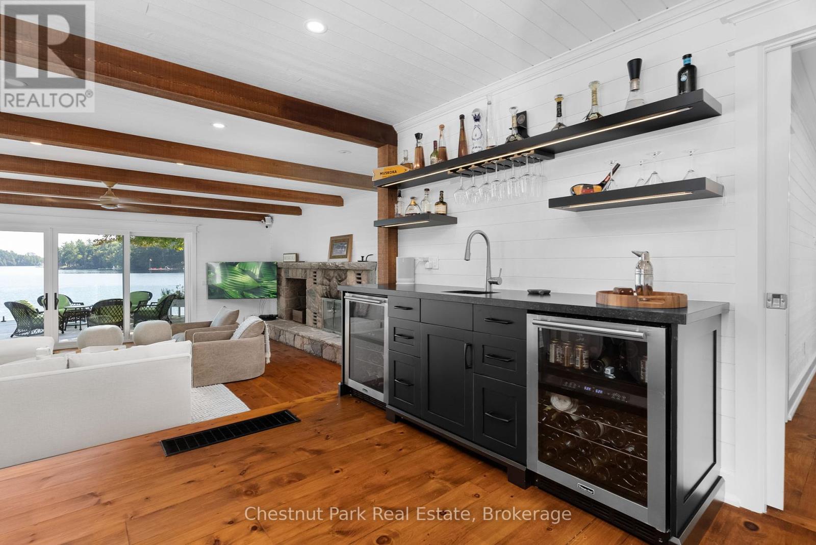 1082 Halls Rd #5, Muskoka Lakes, Ontario  P0B 1J0 - Photo 11 - X12085585